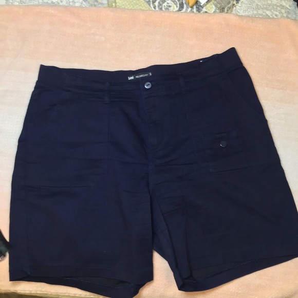 Lee brand, Navy shorts - Picture 1 of 3